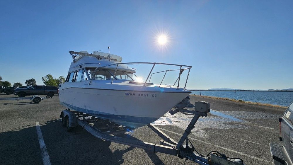 1985 Bayliner Fly bridge