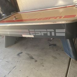 Working Air Hockey Table