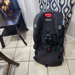 CarseatC 