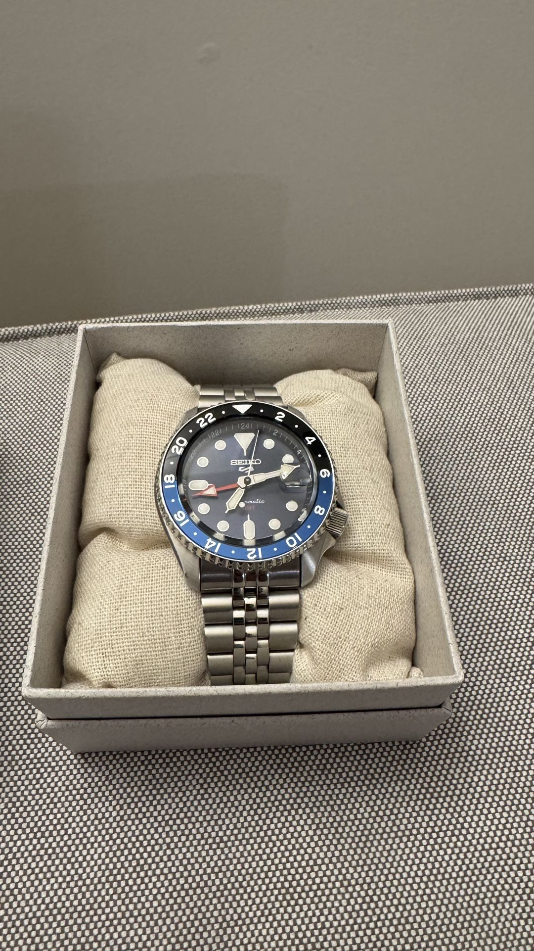 Seiko Watch 5 GMT SSK003 42.5mm Blue on Bracelet