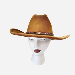 NEW Cognac Cowboy Cowgirl Hat w/Silver Star-Studded Trim Detail (OS)