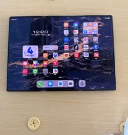 Huawei Mate XT Ultimate Design