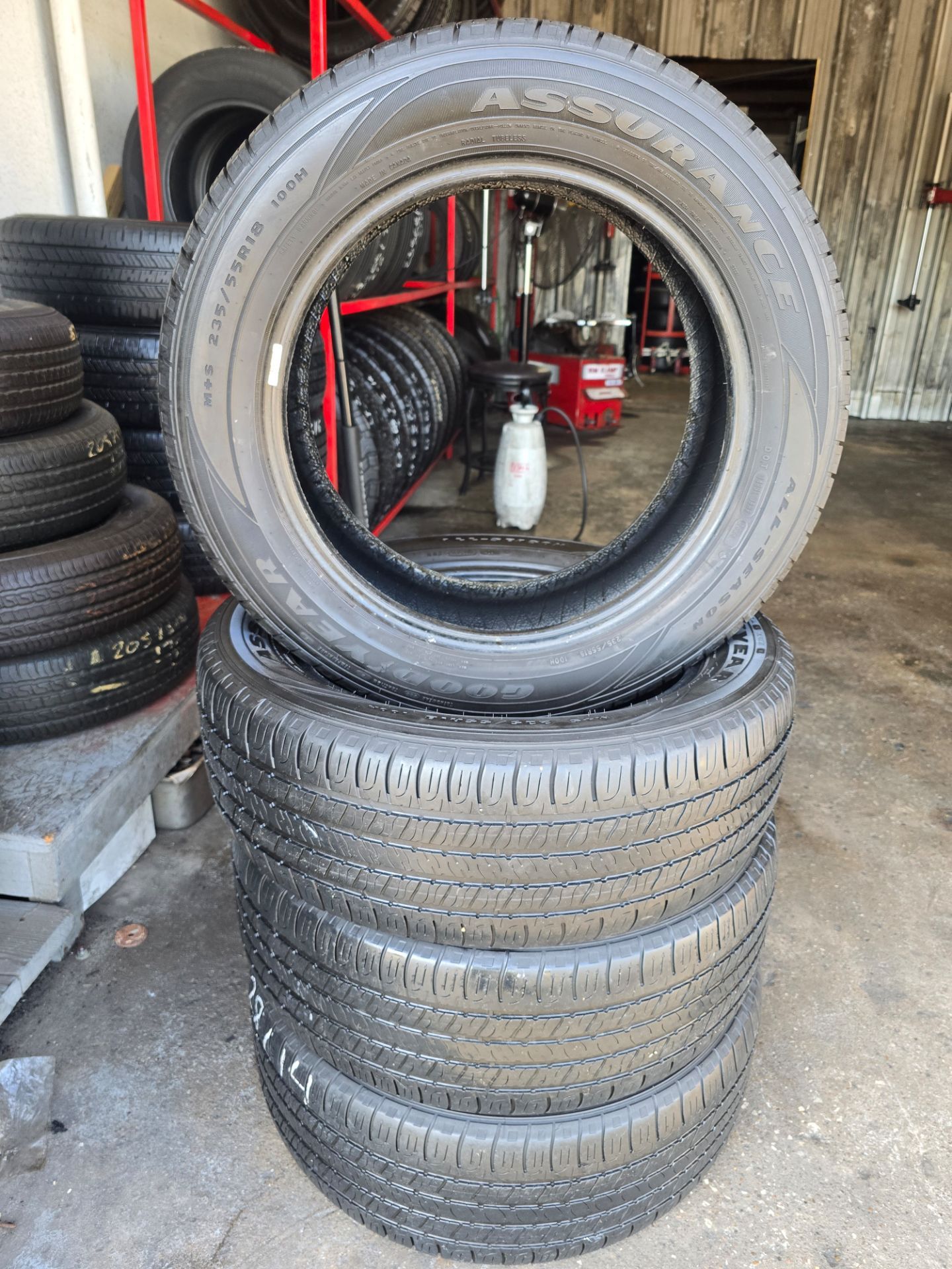 18 INCH TIRE 235/55R18 GOODYEAR ASSURANCE