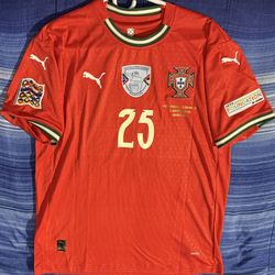 Portugal 2025 Home Jersey #25 N.MENDES