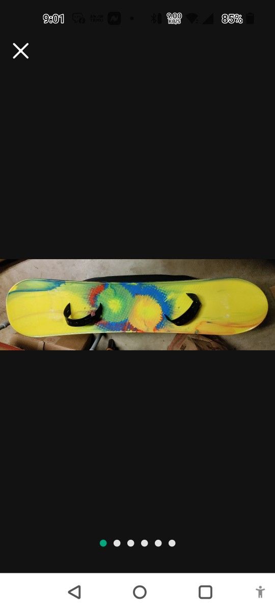 Snowboard With Adjustable Foot Straps