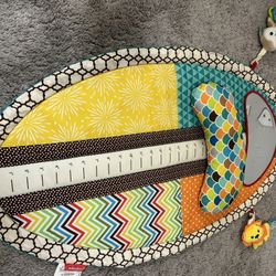 Infantino tummy time play mat