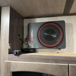 Cerwin vega VPAS10 10" 2Ω 550W Max / 200W RMS Powered Active Subwoofer Enclosure + Bass Knob 