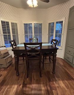 Kitchen Table 