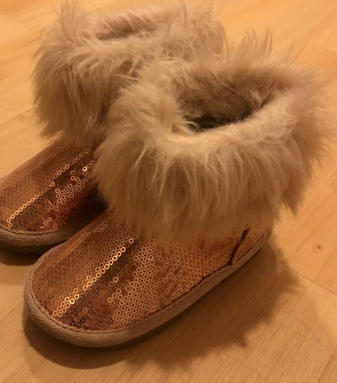 Pink winter boots size 6c