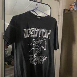 Led Zeppelin shirt