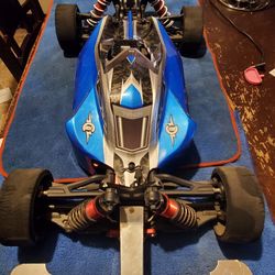 Drag race RC car