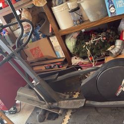 Elliptical Exercise Machine 