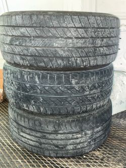 3 TIRES  225/50/R17