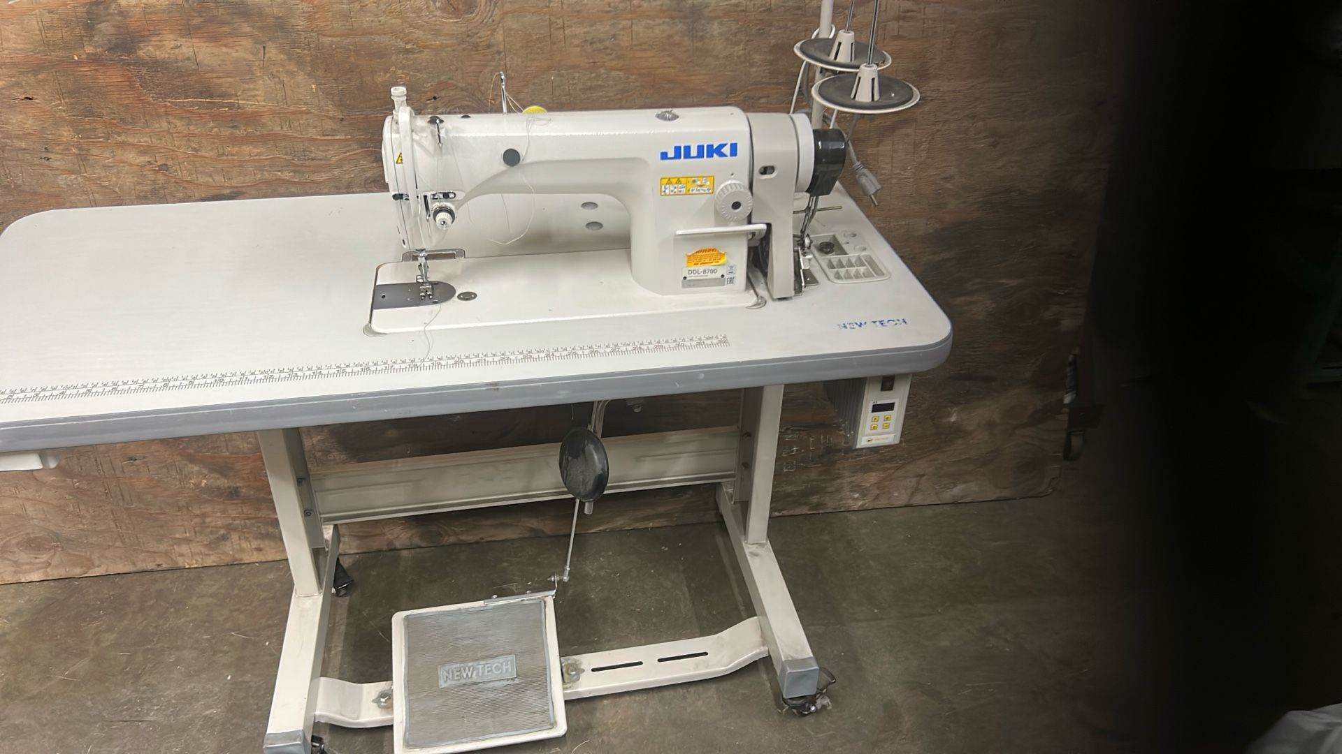 Suki Sewing Machine Model DDL -8700