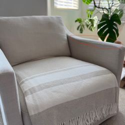 Accent Swivel Chair - Great Condition 