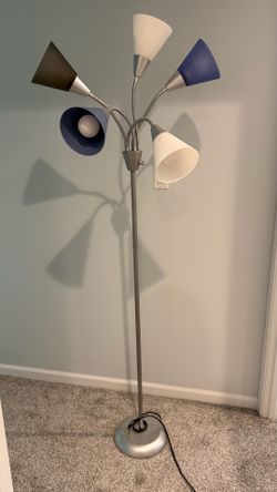 5-head “Medusa” style floor lamp with adjustable gooseneck arms and a silver finish.