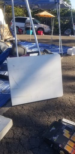 HEAVY DUTY FOLDING TABLE (6FT)