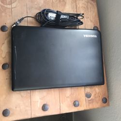  Laptop Toshiba Satellite C-75 