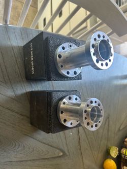 Mini bike wheel hubs