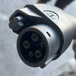 Audi e-tron Charging Unit 3.6 kW 16A With 120V EV Plug 3 Prong 8V4-971-675B