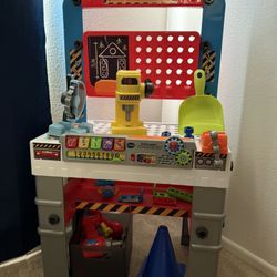 Toddler Work Bench 