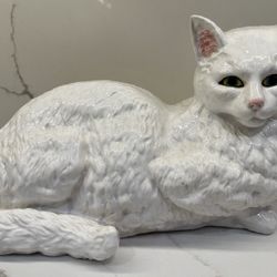 Vintage Large white Ceramic Cat Figurine statue 12”