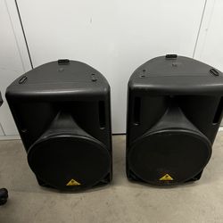 Behringer Eurolive B215D 15” Powered Speakers (Pair)
