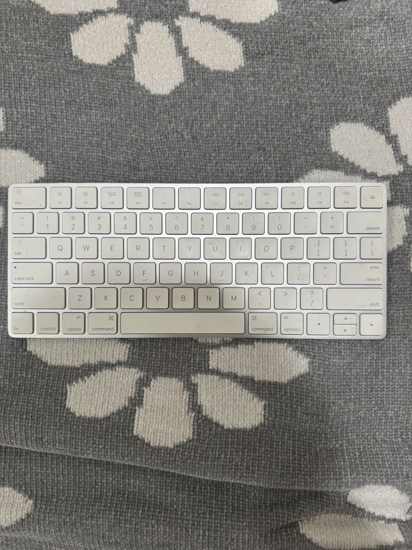 Apple keyboard