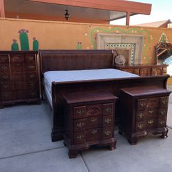 bedroom set king size bed 5 pieces solid wood - $600