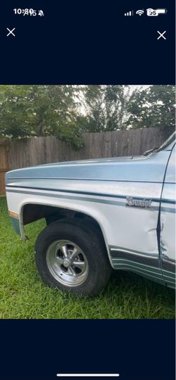 1990 CHEVY SUBURBAN                                                ( LEFT FENDER )