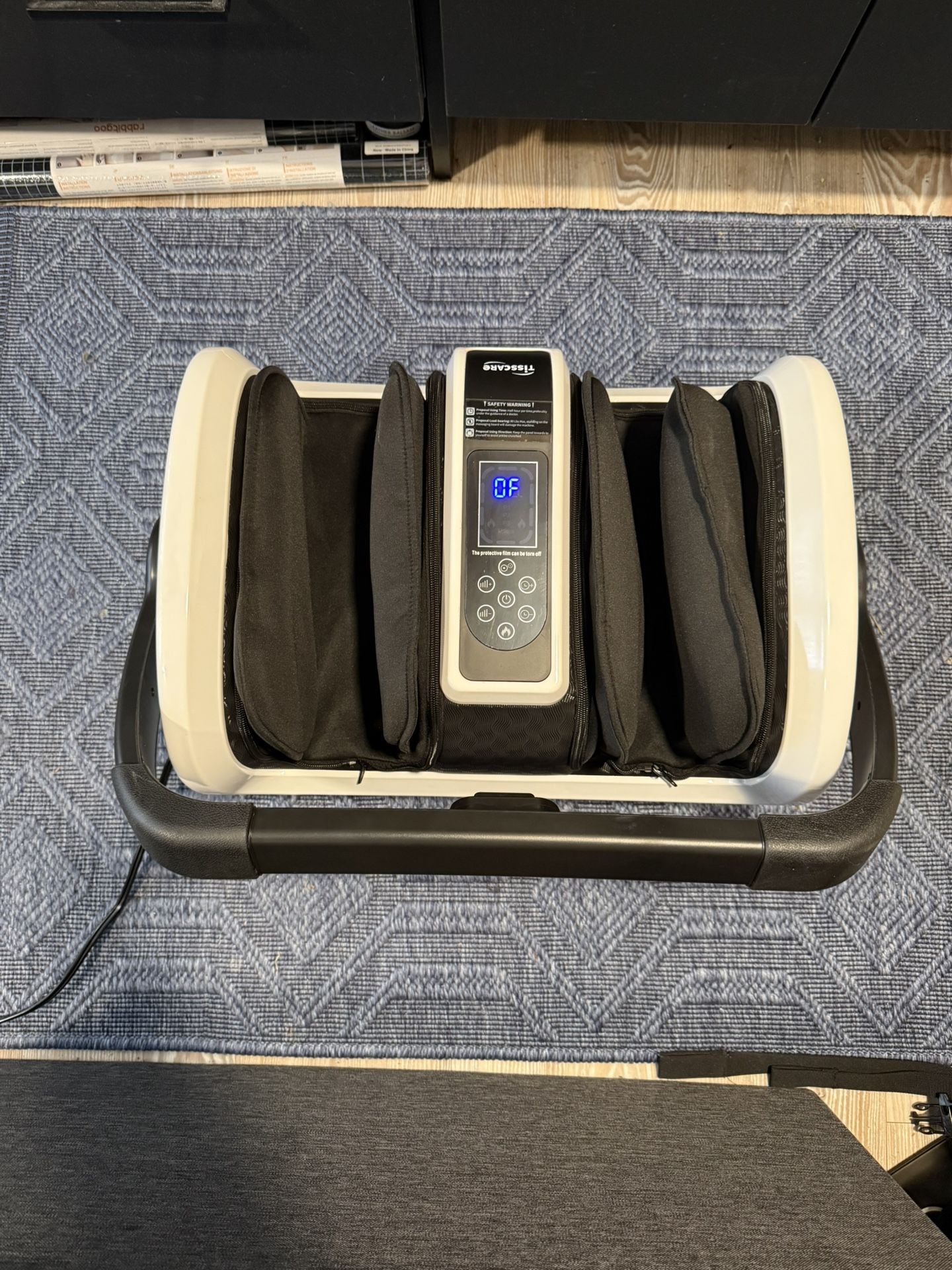 Air Compression Foot Massager ( Like New )