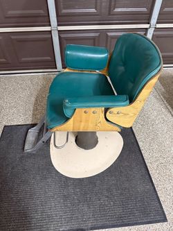 Barber chair