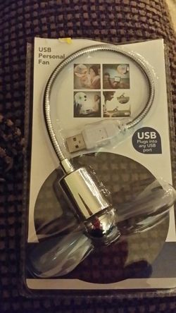 Fan plugs into any USB port