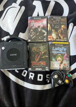 GameCube - one controller four games