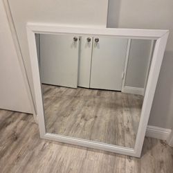 White Mirror