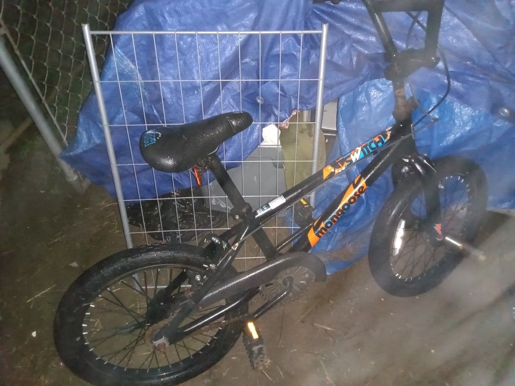 Mongoose Switch Kids Bike