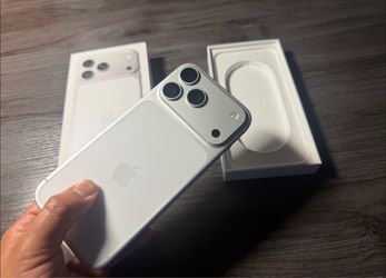 New Unlocked**17 Pro Max**{{{New iPhone}}}**Any Company**