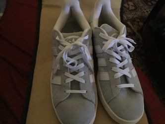 Shoes size 11