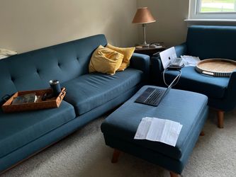 Apartment full of Furniture!