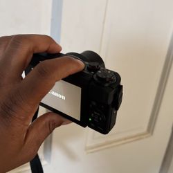 Canon Power shot G7X Mark 2