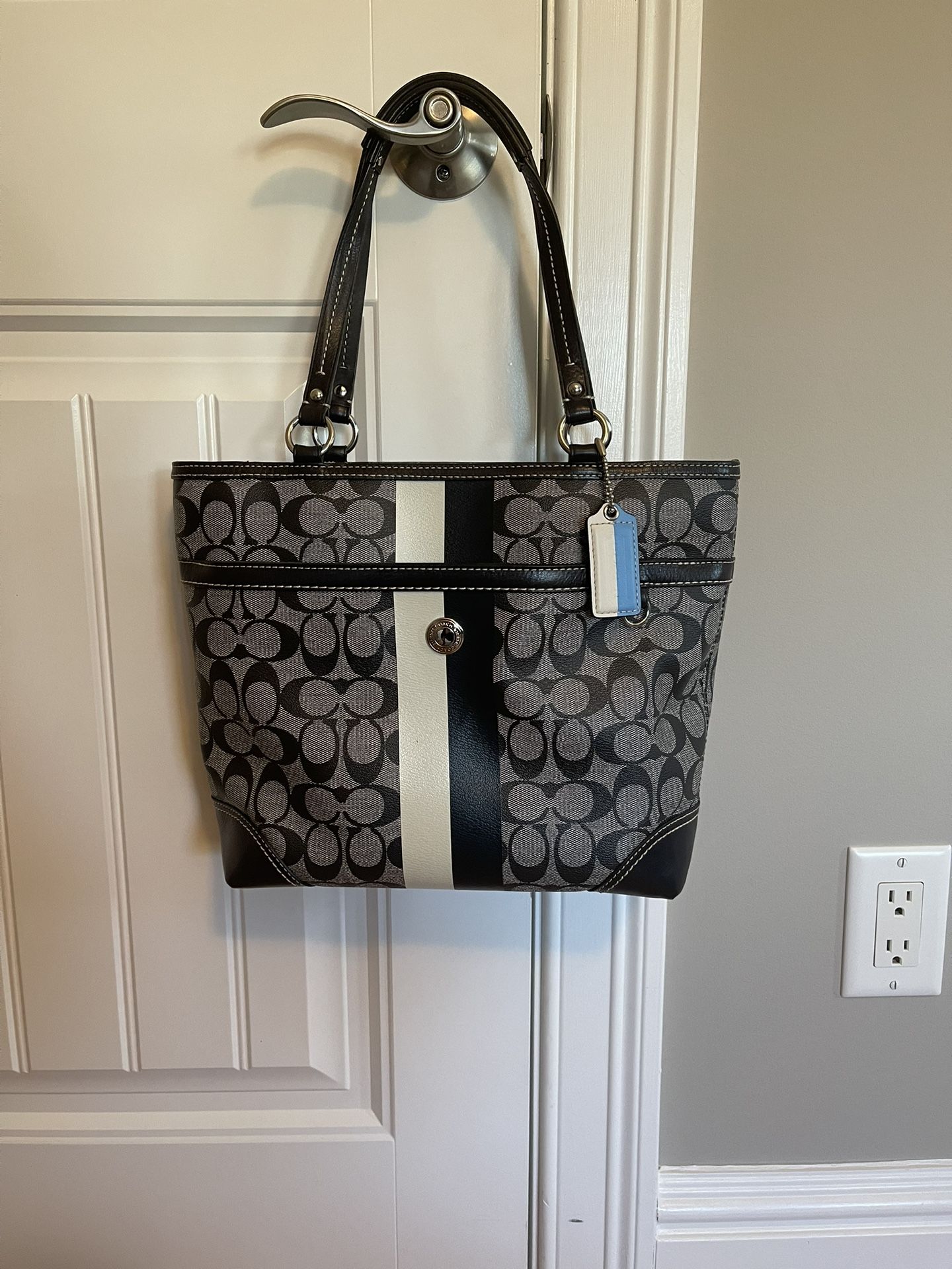 Coach Tote Bag With Matching Small Wallet