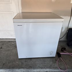 Deep freezer hisense