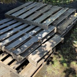6 1/2 Wood Free Pallets