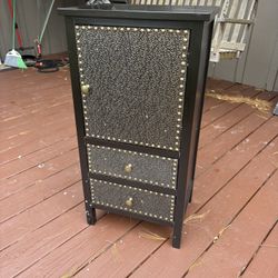 Black accent chest / side table