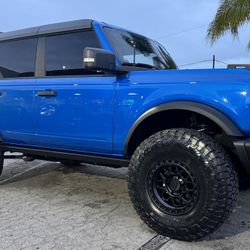 Kmc Grs 549 Satin Black 17x9 6x139.7 -12 Offset With Toyo R/T Trail 37x12.50R17 Tires 🔥🔥🔥