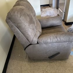 Recliner 