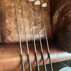Calloway Iron Set