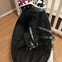 4moms mamaRoo Multi-Motion Baby Swing Smart Connectivity - Black 