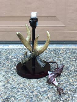 Hunting Cabin Desk Lamp with Two Horns