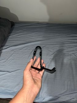Guitar wall mount